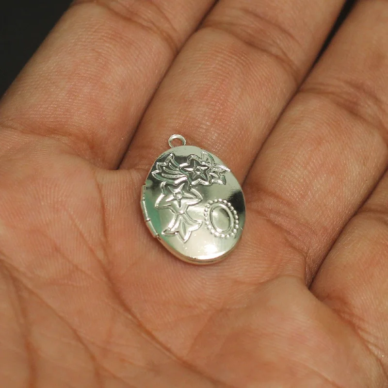 waterproof beach anklet stainless steel 1 Inch Brass Locket Oval Silver Pendants