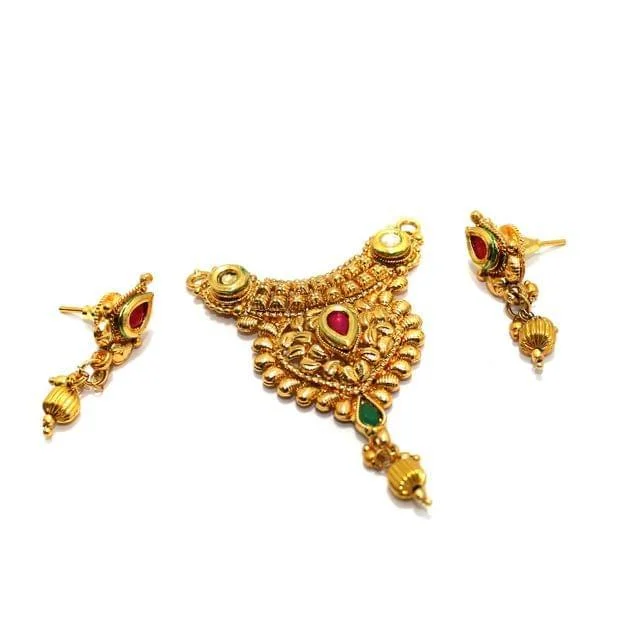 emerald gemstone earrings Beaded Kundan mangalsutra Set