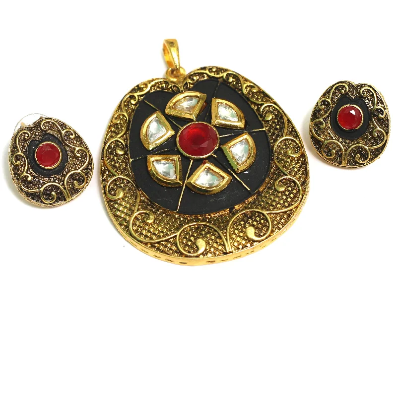 unique promise ring for girlfriend Kundan Pendant With Earring Set