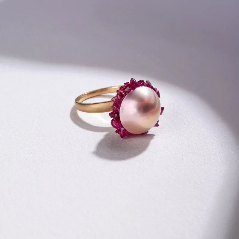 minimalist black pearl necklace Freshwater Edison Pearl Spiral Ring with Ruby
