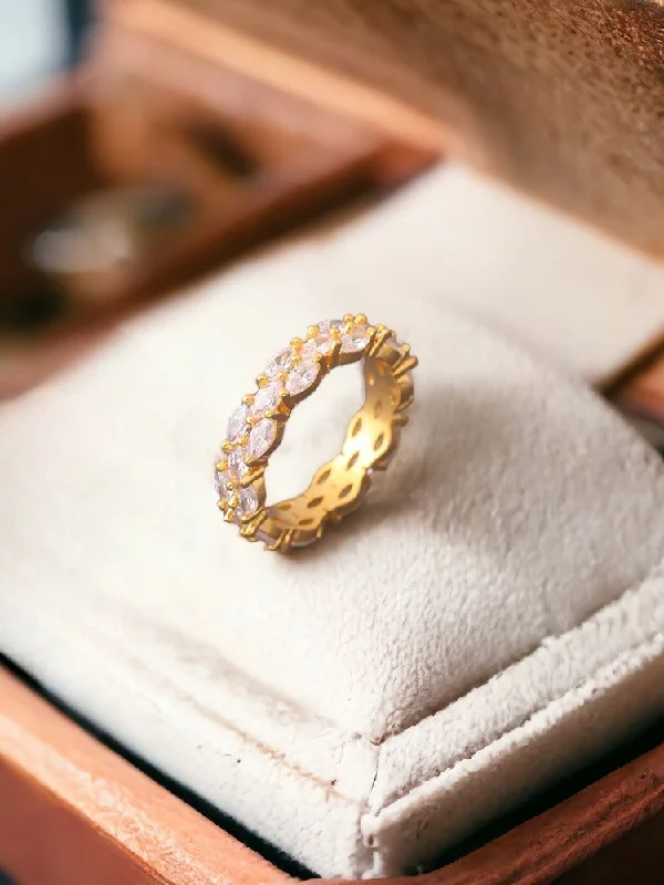 Golden Vishram Zirconia Ring