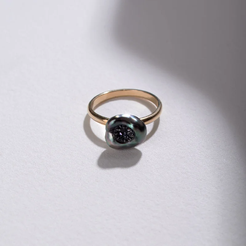 silver-plated bar necklace Tahitian Keshi Finestrino Pearl Ring with Black Diamond silver-plated bar necklace Tahitian Keshi Finestrino Pearl Ring with Black Diamond