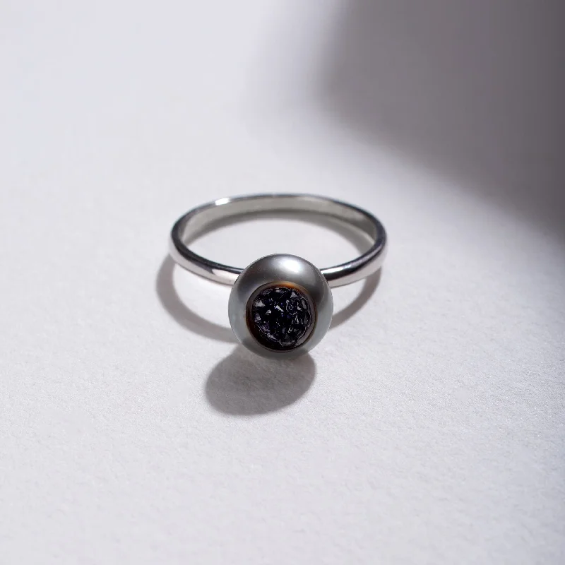 vintage diamond brooch pin Tahitian Keshi Finestrino Pearl Ring with Black Diamond vintage diamond brooch pin Tahitian Keshi Finestrino Pearl Ring with Black Diamond