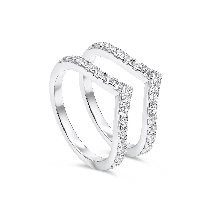 dainty gold chain ring The Zoey Stacking Set