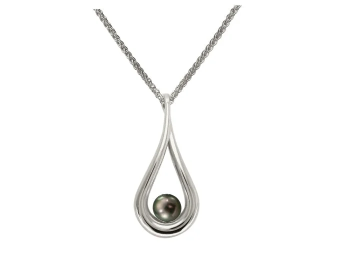 minimalist disc pendant necklace Mana Pendant with Black Pearl