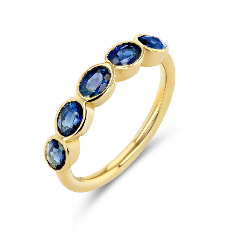 SAPPHIRE OVAL BEZEL RING