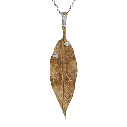 dainty chain bracelet layered Pendant in 18k Gold with Diamonds