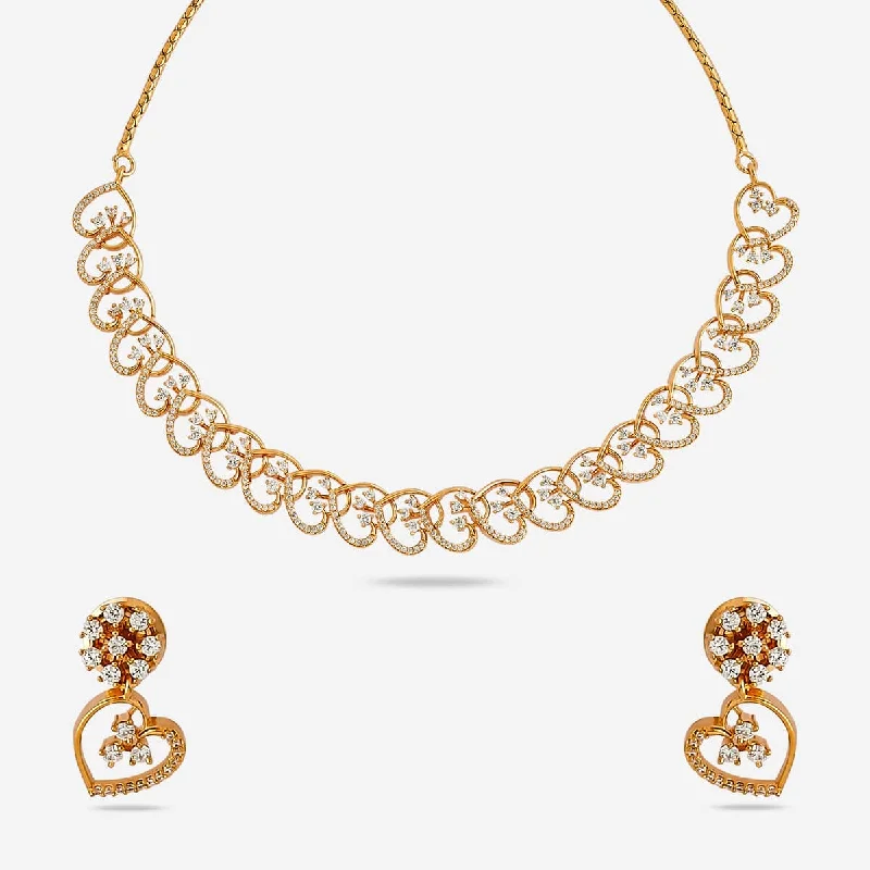 hammered gold signet ring Zircon Necklace 169326